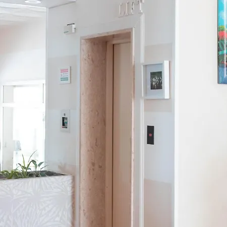 Riviera Готель 3*