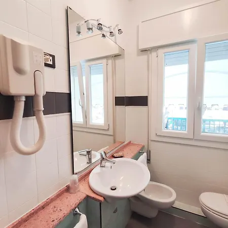 Riviera 3*